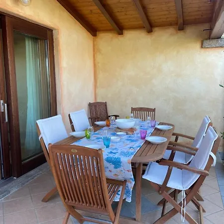 Holiday home Flora Tanaunella